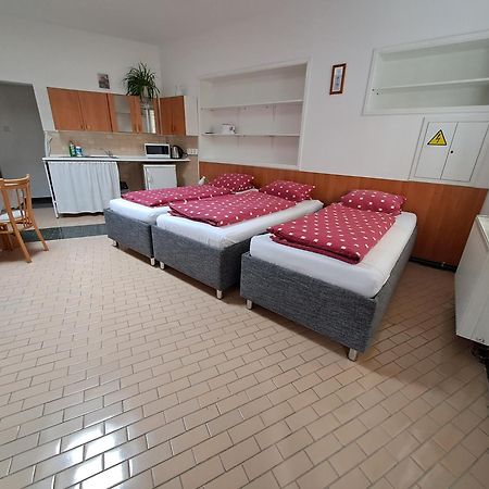 Appartement Pension Dana Karaskova à Kutná Hora Chambre photo