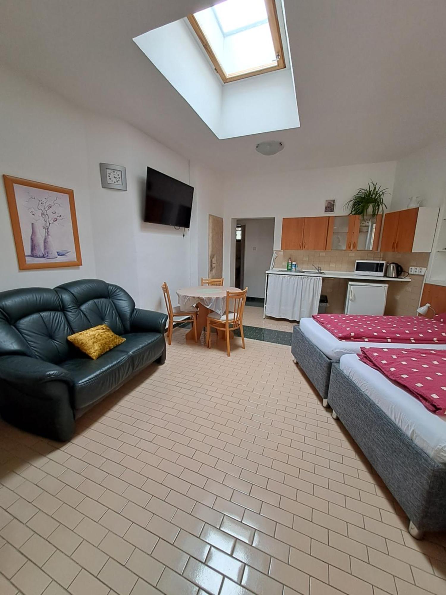 Appartement Pension Dana Karaskova à Kutná Hora Chambre photo